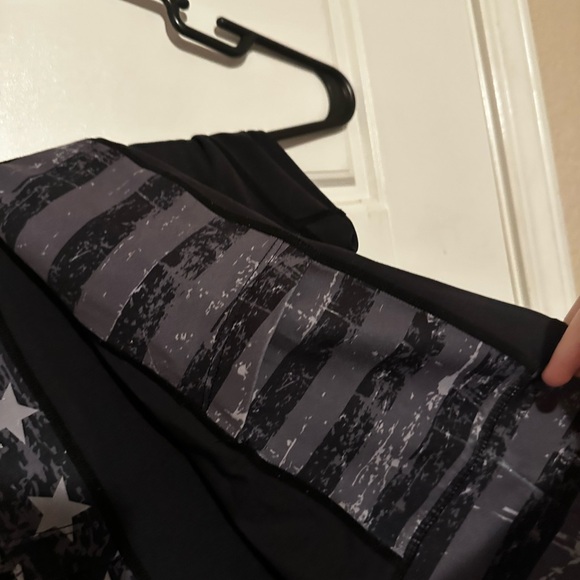 Patterned Leggings - Picture 5 of 5